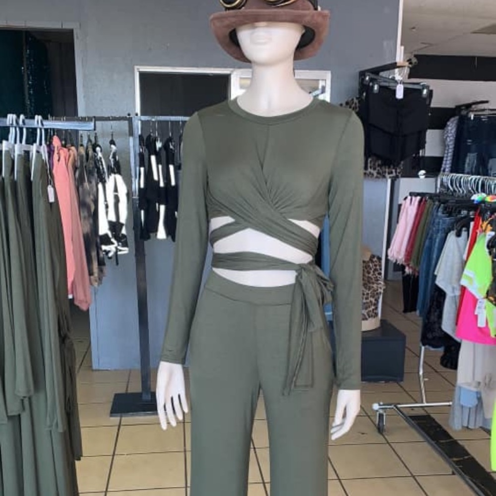 Army green pant suit